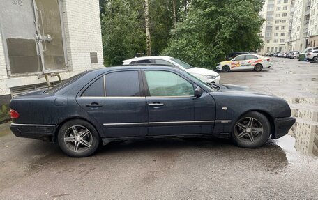 Mercedes-Benz E-Класс, 1999 год, 230 000 рублей, 6 фотография