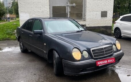 Mercedes-Benz E-Класс, 1999 год, 230 000 рублей, 7 фотография