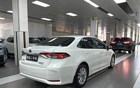 Toyota Corolla, 2023 год, 2 200 000 рублей, 4 фотография