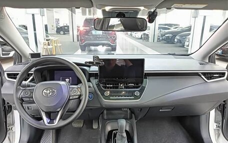 Toyota Corolla, 2023 год, 2 200 000 рублей, 8 фотография