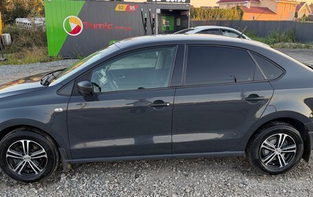 Volkswagen Polo VI (EU Market), 2012 год, 870 000 рублей, 2 фотография