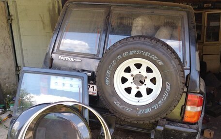 Nissan Patrol, 1995 год, 750 000 рублей, 7 фотография