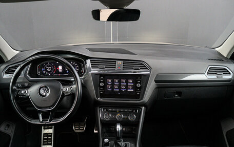 Volkswagen Tiguan II, 2020 год, 3 290 000 рублей, 9 фотография