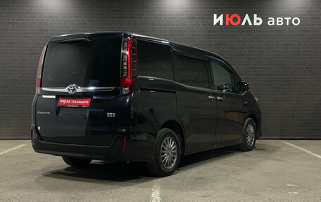 Toyota Esquire I, 2015 год, 1 800 000 рублей, 6 фотография