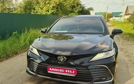 Toyota Camry, 2021 год, 3 350 000 рублей, 1 фотография