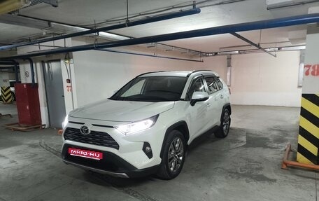 Toyota RAV4, 2021 год, 3 500 000 рублей, 1 фотография