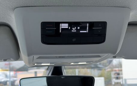 Volkswagen Transporter T6 рестайлинг, 2022 год, 3 790 000 рублей, 11 фотография