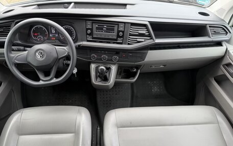 Volkswagen Transporter T6 рестайлинг, 2022 год, 3 790 000 рублей, 9 фотография