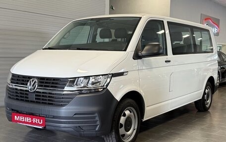 Volkswagen Transporter T6 рестайлинг, 2022 год, 3 790 000 рублей, 2 фотография