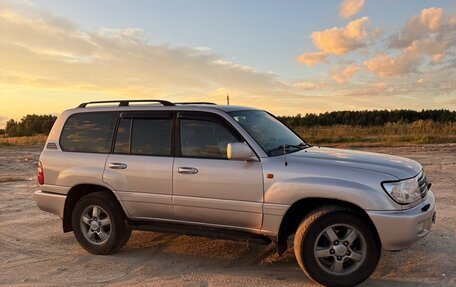 Toyota Land Cruiser 100 рестайлинг 2, 2002 год, 2 300 000 рублей, 6 фотография