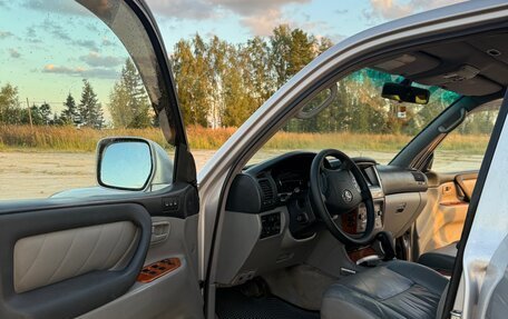 Toyota Land Cruiser 100 рестайлинг 2, 2002 год, 2 300 000 рублей, 10 фотография