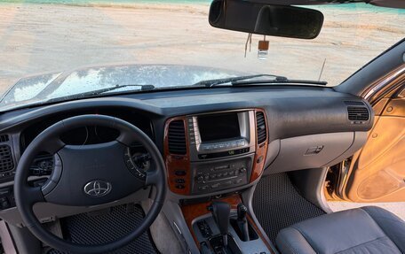 Toyota Land Cruiser 100 рестайлинг 2, 2002 год, 2 300 000 рублей, 8 фотография