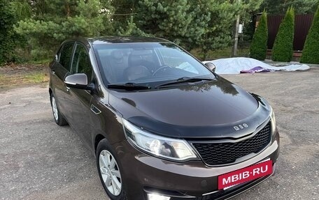 KIA Rio III рестайлинг, 2015 год, 800 000 рублей, 2 фотография