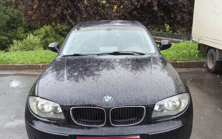 BMW 1 серия, 2011 год, 680 000 рублей, 1 фотография