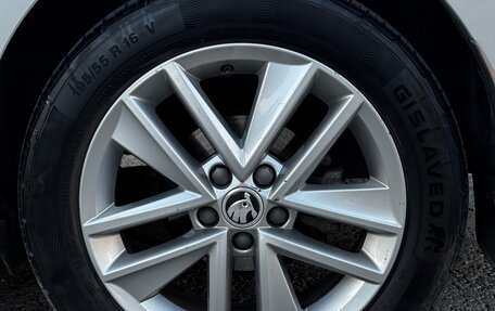 Skoda Rapid I, 2019 год, 1 550 000 рублей, 12 фотография