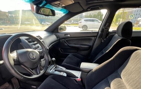 Honda Accord VII рестайлинг, 2005 год, 900 000 рублей, 4 фотография
