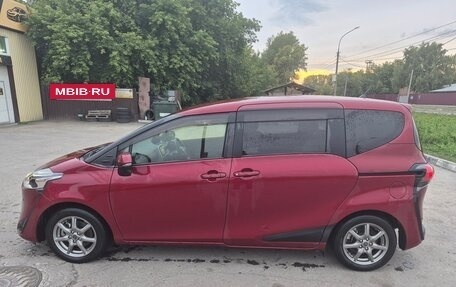 Toyota Sienta II, 2021 год, 1 650 000 рублей, 3 фотография