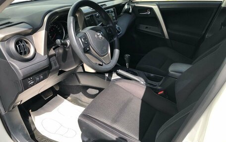 Toyota RAV4, 2015 год, 1 895 000 рублей, 9 фотография