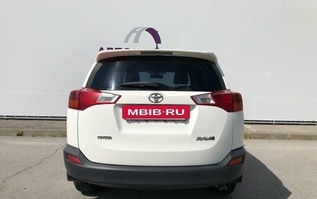 Toyota RAV4, 2015 год, 1 895 000 рублей, 8 фотография