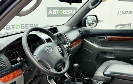 Toyota Land Cruiser Prado 120 рестайлинг, 2006 год, 1 767 000 рублей, 17 фотография