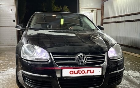 Volkswagen Jetta VI, 2009 год, 530 000 рублей, 2 фотография