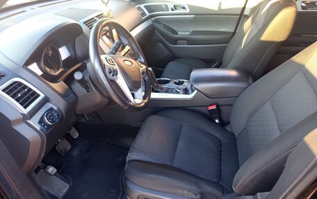 Ford Explorer VI, 2013 год, 1 350 000 рублей, 8 фотография
