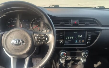 KIA Rio IV, 2019 год, 1 700 000 рублей, 10 фотография