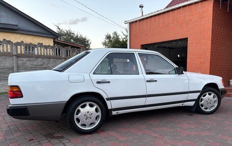Mercedes-Benz W124, 1987 год, 580 000 рублей, 6 фотография