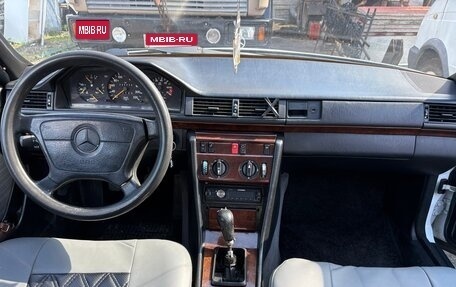 Mercedes-Benz W124, 1987 год, 580 000 рублей, 13 фотография