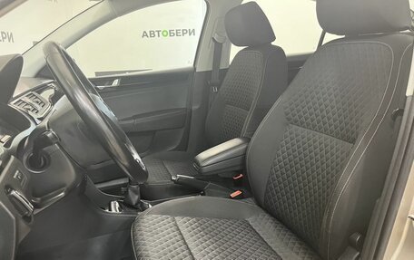 Skoda Rapid I, 2018 год, 1 300 000 рублей, 9 фотография