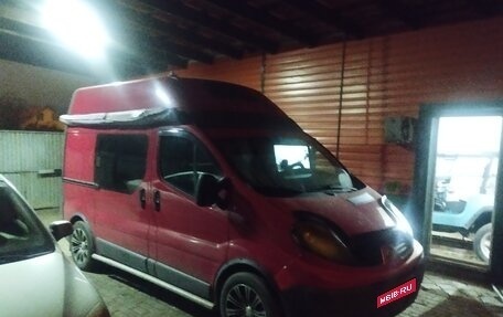 Renault Trafic, 2005 год, 1 100 000 рублей, 1 фотография