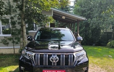 Toyota Land Cruiser Prado 150 рестайлинг 2, 2019 год, 5 990 000 рублей, 1 фотография