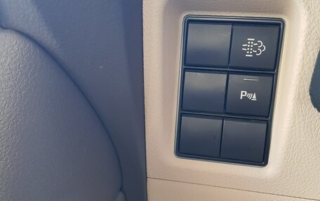 Toyota Land Cruiser Prado 150 рестайлинг 2, 2018 год, 4 300 000 рублей, 3 фотография