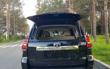 Toyota Land Cruiser Prado 150 рестайлинг 2, 2018 год, 4 300 000 рублей, 19 фотография