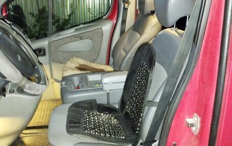 Renault Trafic, 2005 год, 1 100 000 рублей, 4 фотография
