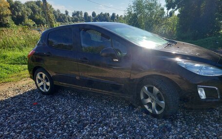 Peugeot 308 II, 2011 год, 400 000 рублей, 2 фотография