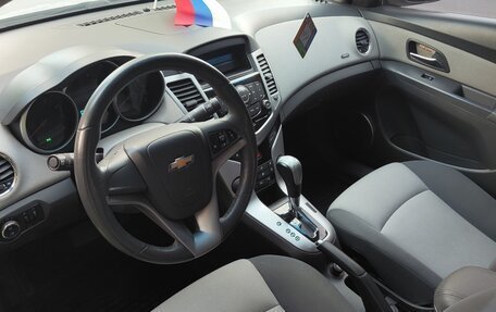 Chevrolet Cruze II, 2010 год, 710 000 рублей, 12 фотография