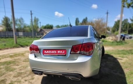 Chevrolet Cruze II, 2010 год, 710 000 рублей, 6 фотография