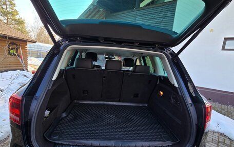 Volkswagen Touareg III, 2017 год, 2 640 000 рублей, 9 фотография