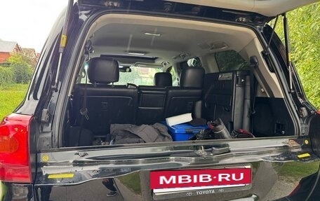 Toyota Land Cruiser 200, 2013 год, 3 300 000 рублей, 7 фотография