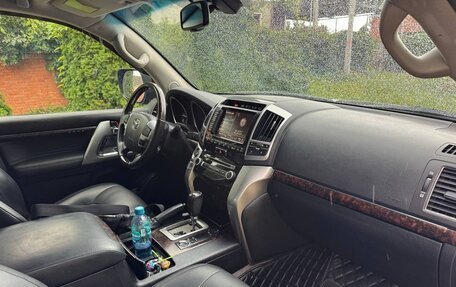 Toyota Land Cruiser 200, 2013 год, 3 300 000 рублей, 18 фотография