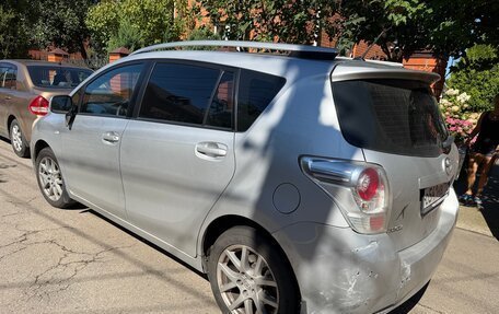 Toyota Verso I, 2009 год, 889 000 рублей, 2 фотография