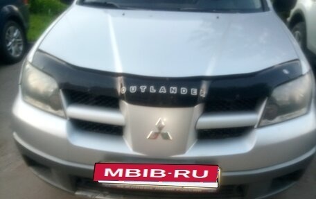 Mitsubishi Outlander III рестайлинг 3, 2003 год, 420 000 рублей, 12 фотография