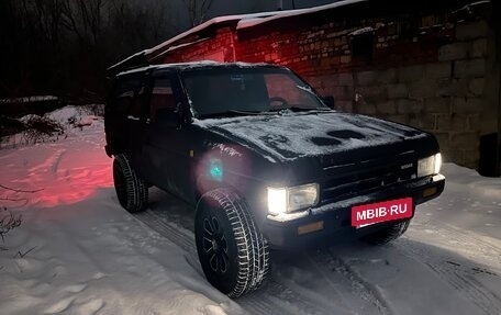 Nissan Terrano II рестайлинг, 1988 год, 400 000 рублей, 2 фотография
