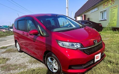 Honda Freed II, 2021 год, 1 900 000 рублей, 2 фотография