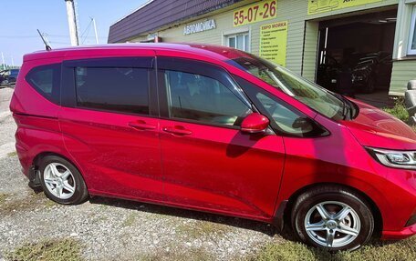 Honda Freed II, 2021 год, 1 900 000 рублей, 6 фотография