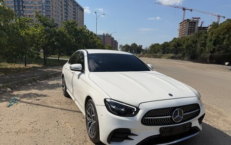 Mercedes-Benz E-Класс, 2021 год, 3 900 000 рублей, 4 фотография