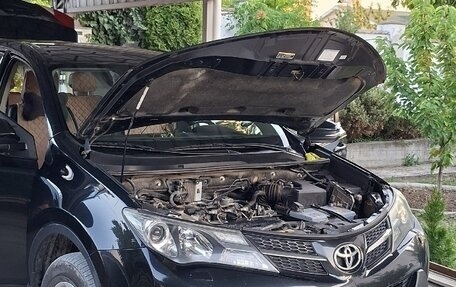 Toyota RAV4, 2013 год, 1 920 000 рублей, 3 фотография
