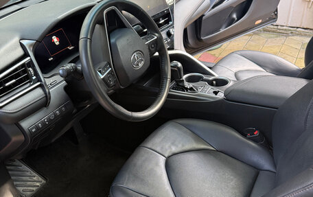 Toyota Camry, 2023 год, 3 650 000 рублей, 7 фотография