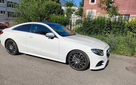 Mercedes-Benz E-Класс, 2017 год, 3 100 000 рублей, 2 фотография
